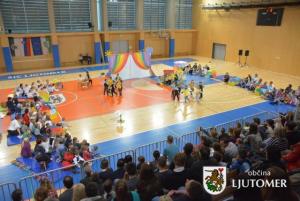 Mavrični vrtiljak v Ljutomeru 6